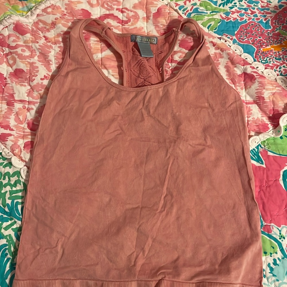Peach athletic top!